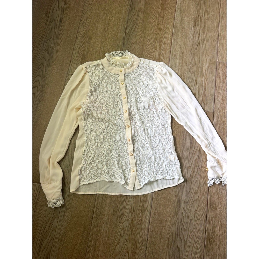 Vintage Liberty Love White lace top size Med